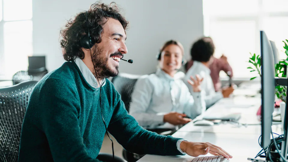Responsive customer support and communication